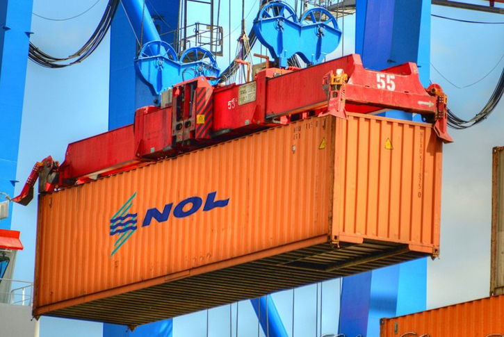 Selecteer hier de gewenste containervaart en ontvang gelijk de absoluut laagste all-in prijs voor uw zeevracht. Boek direct en volg uw vracht realtime.