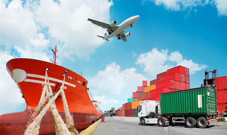 Selecteer hier de gewenste containervaart en ontvang gelijk de absoluut laagste all-in prijs voor uw zeevracht. Boek direct en volg uw vracht realtime.