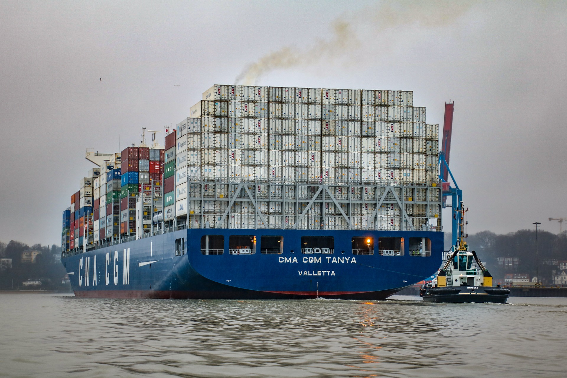 Havens hebben bezwaar tegen steeds grotere containerschepen 